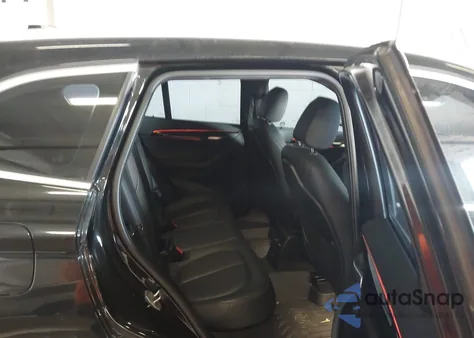 2021 BMW X1 xDrive28I z USA, uszkodzony, nr VIN WBXJG9C02M5S03709